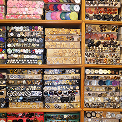 Assorted buttons